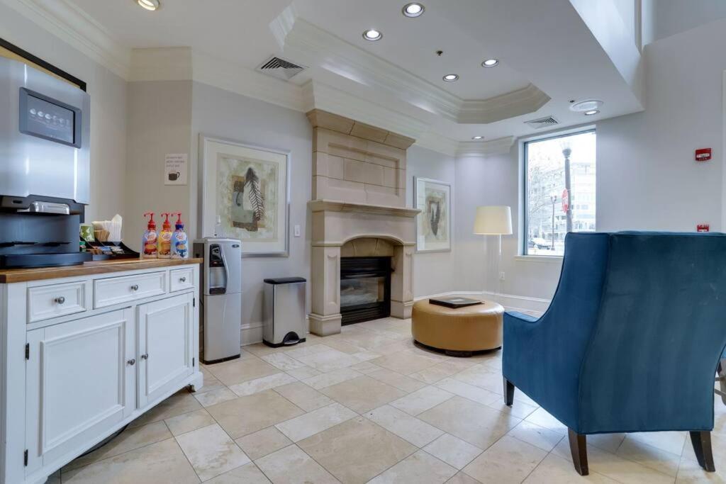Fantastic 1 Bedroom Condo At Ballston With Gym Arlington Bagian luar foto