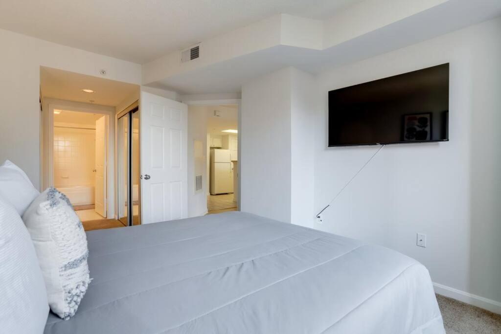 Fantastic 1 Bedroom Condo At Ballston With Gym Arlington Bagian luar foto