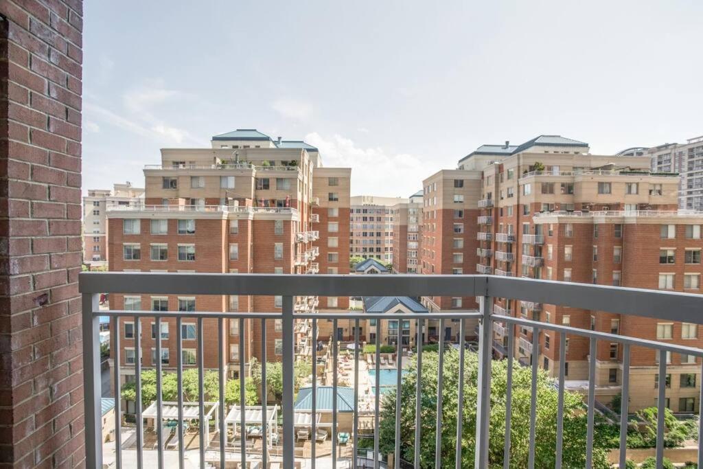 Fantastic 1 Bedroom Condo At Ballston With Gym Arlington Bagian luar foto