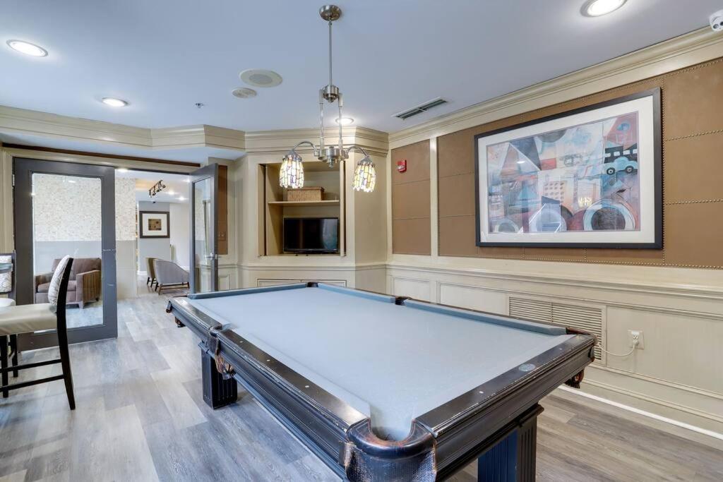Fantastic 1 Bedroom Condo At Ballston With Gym Arlington Bagian luar foto